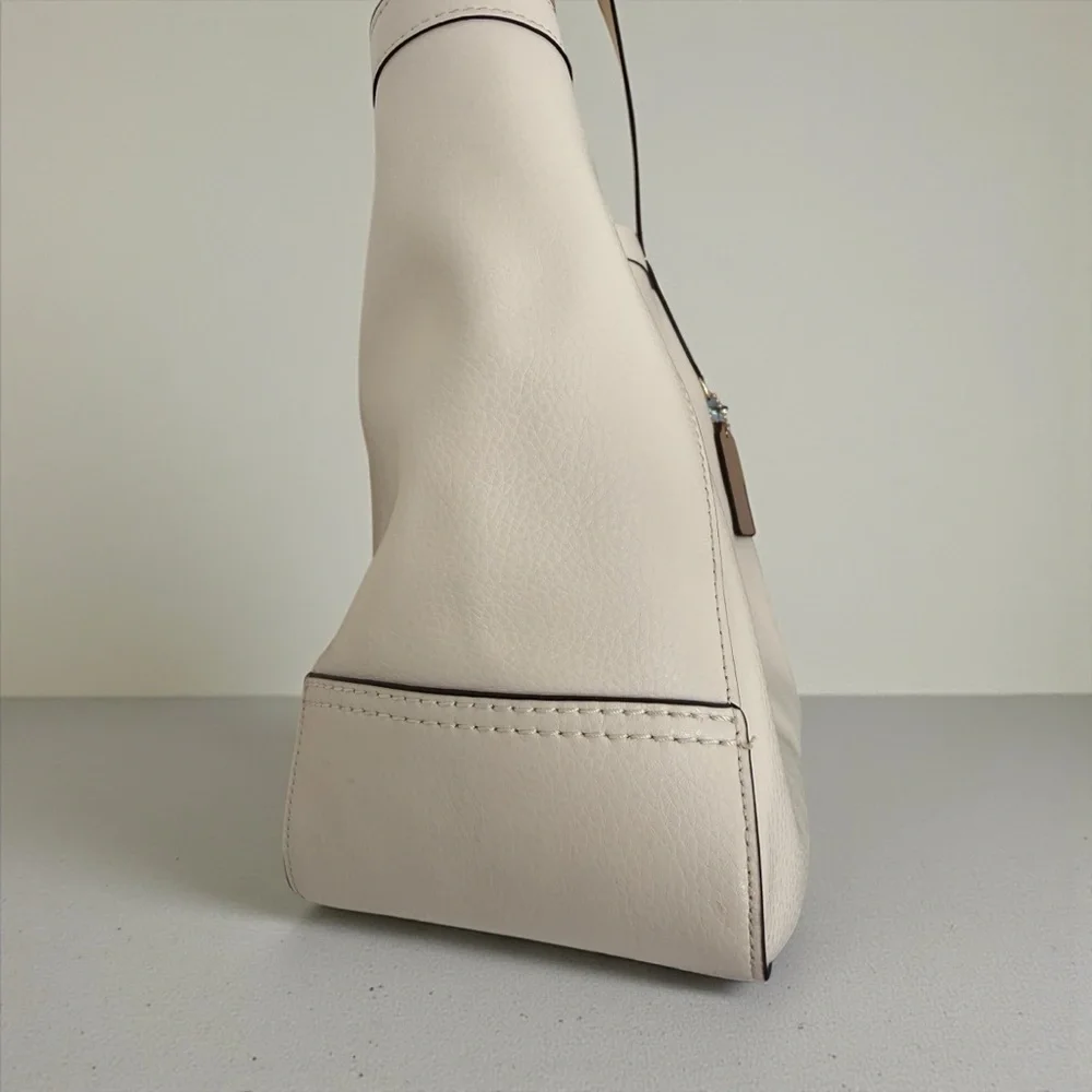 Coach Cream/Chalk Leather Tote Bag with Coach Dust Bag - Picture 4 of 16